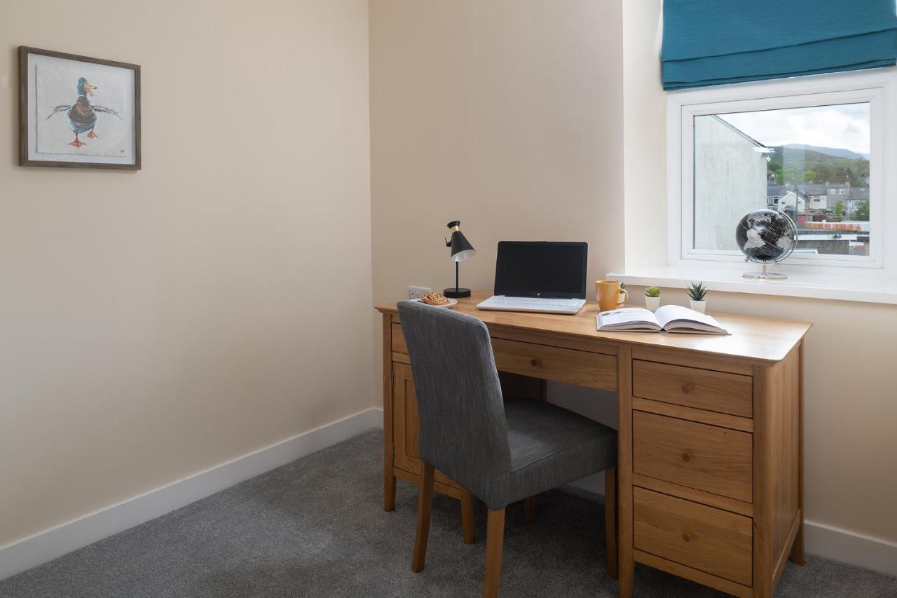 New Romantic, Dog Friendly Hideaway, Snowdon Views Caernarfon Exterior photo